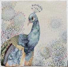 画像1: 「移動中」はぎれ45×45：クジャク (1)
