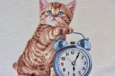 画像4: 「F在庫」はぎれ45×45：子猫と目覚まし時計（ベージュ・ブルー） (4)