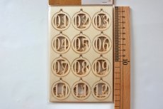 画像3: 「J即納」カルトナージュ材料：アドベントカレンダー用木製数字24点（直径約4cm、ブール型） (3)