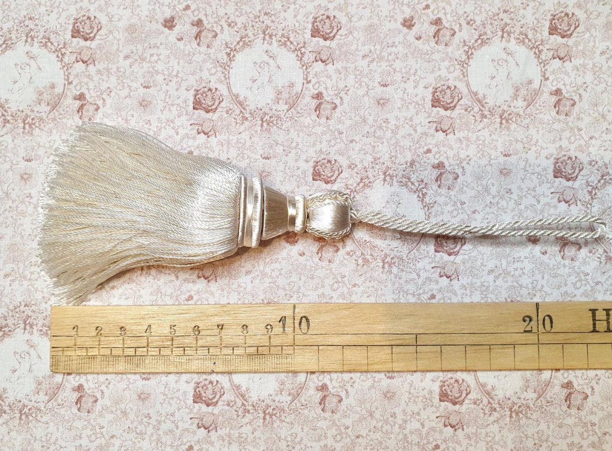 色番9010