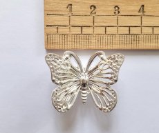 画像1: 「F在庫」取っ手：蝶（3.2cm、シルバー） (1)