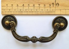 画像1: 「F在庫」取っ手：パストラル12cm（アンティークゴールド） (1)