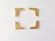 画像2: 「移動中/F在庫」角金具ゴールド2.5cm×2.5cm 4個セット (2)
