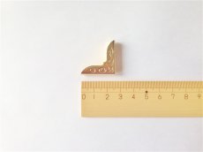 画像3: 「移動中/F在庫」角金具ゴールド2.5cm×2.5cm 4個セット (3)
