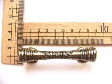 画像2: 「F在庫」取っ手：トノー8.6cm（アンティークゴールド） (2)