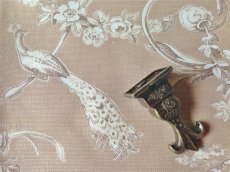 画像8: 「F在庫」猫脚：花・百合の紋章6×3cm（アンティークゴールド） (8)