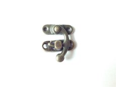 画像1: 「移動中」留め金具（薄板）アンティークゴールド (1)