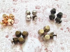画像16: 「移動中/F在庫」台形底鋲4個セット5色（7-12mm) (16)