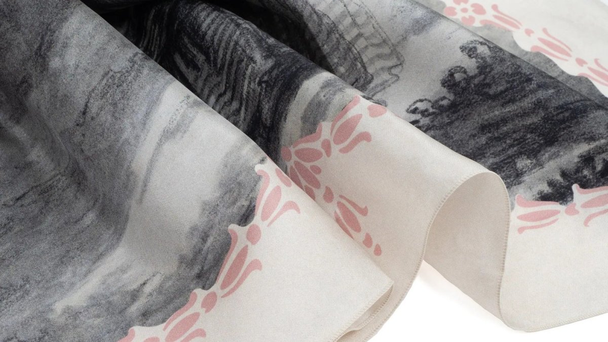 画像9: 「取寄せ」シルクスカーフ 67×67cm ：マリー・アントワネット 2色 (9)