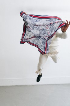 画像5: 「取寄せ」シルクスカーフ 67×67cm ：トワルドジュイ・スポーツ、トリコロール (5)
