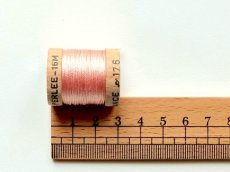 画像2: 「J即納」絹糸：AU VER A SOIE　（色番号176：サーモンピンク）16m (2)