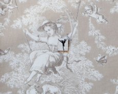画像4: 「J即納」木製飾りボタン：旋律に乗るバレリーナ（楽譜、高さ2cm） (4)