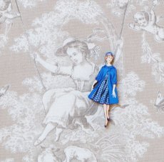 画像4: 「J即納」木製飾りボタン：ブルーのコートのマダム（高さ6.9cm） (4)