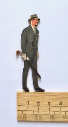 画像5: 「J即納」木製飾りボタン：傘を持った紳士 (5)