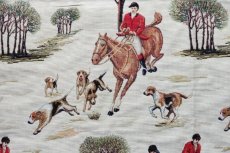 画像10: 「J即納」はぎれ70×50：ゴブラン織り　乗馬（ベージュベース赤・黒） (10)