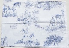 画像2: 「F在庫」はぎれ72×50：tdj貴婦人の乗馬（白ベースブルー） (2)