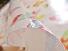 画像5: 「J即納」廃盤はぎれ65×50：ビニールコーティング フラワーバタフライ（アイボリーベースピンク・赤） (5)