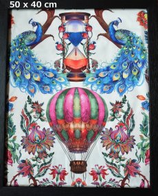 画像1: 「F在庫」はぎれ70×100：アマール（クジャク、気球、白ベース、キャンバス） (1)