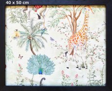 画像1: 「J即納」はぎれ77x100：アニモー・エグゾティック（コットンサテン、グリーンベース） (1)