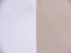 白いコピー用紙との色比較