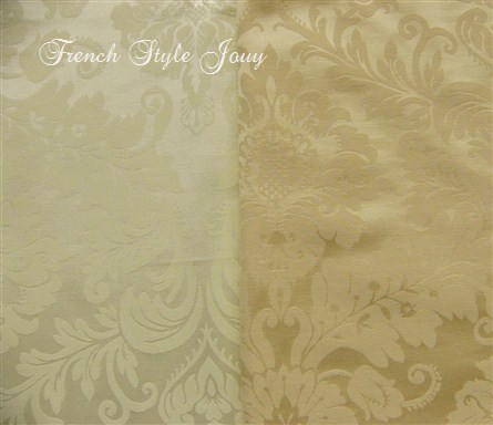 左:ホワイト、右:アイボリー